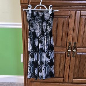 Black and White Swirled Strapless Dress